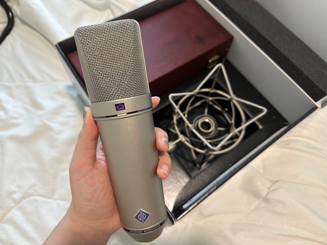Microphone Neumann U87 Ai Legendaris, Elektronik, Audio di Carousell
