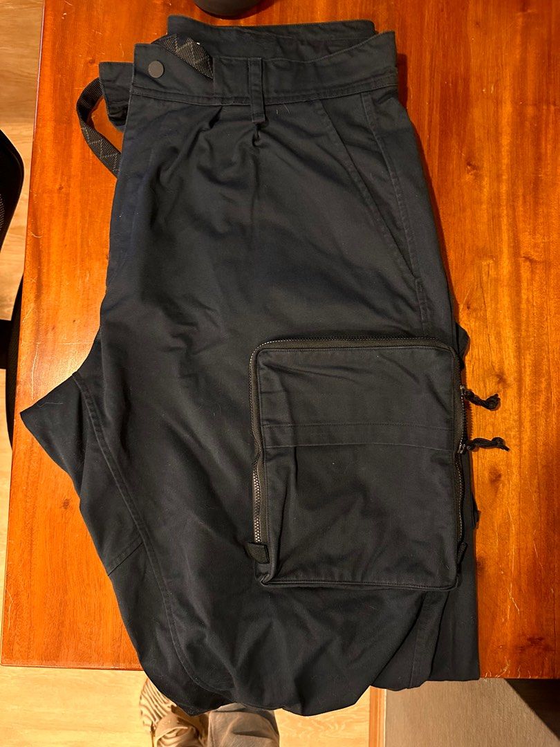 NIKE ACG WOVEN CARGO PANTS, Men's Fashion, Bottoms, Trousers on Carousell