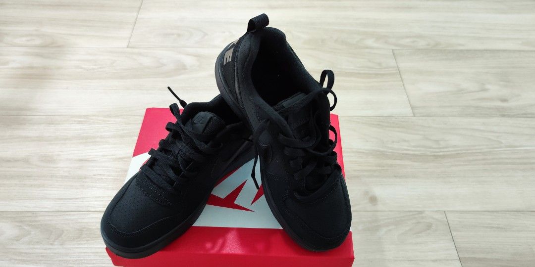 Full black shoes under 5 sale
