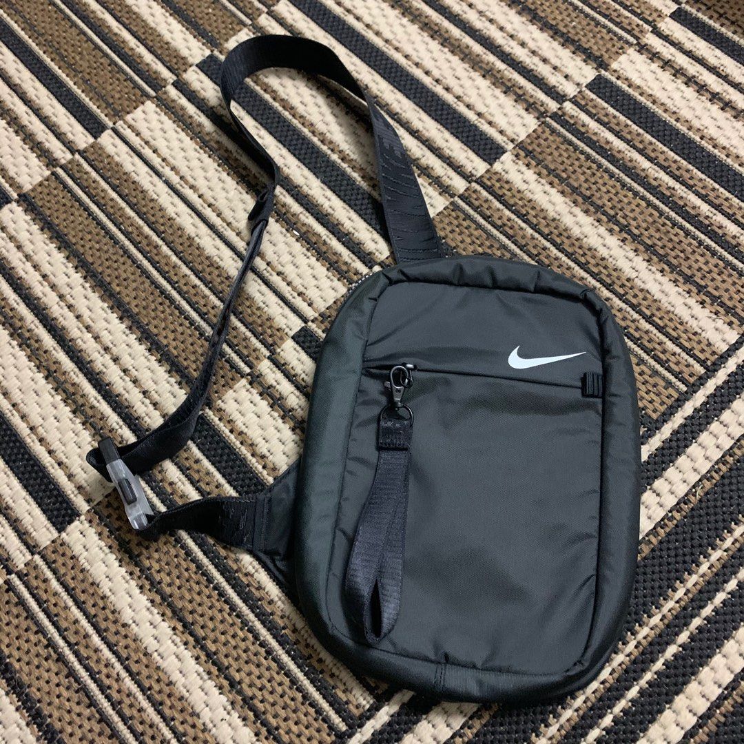 Nike Sling bag, Men's Fashion, Bags, Sling Bags on Carousell