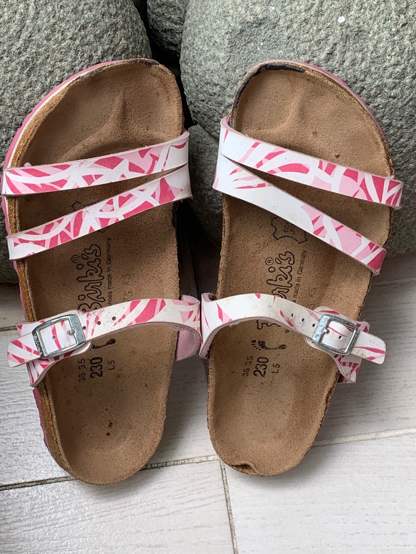Original Birkenstock bought from store at Wheelock place. Selling as moving and need to declutter