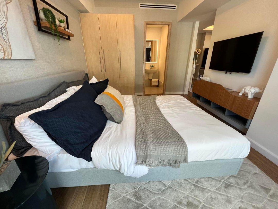 PATIO SUITES ALVEO AYALALAND IN DAVAO CITY ABREEZA MALL, Property, For