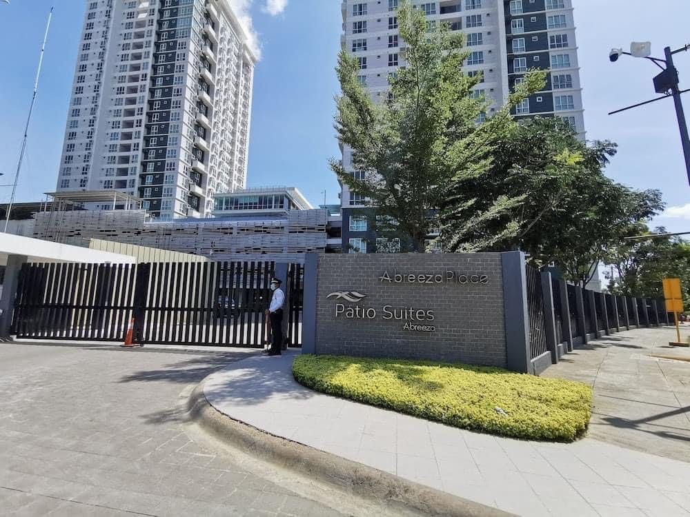 PATIO SUITES ALVEO AYALALAND IN DAVAO CITY ABREEZA MALL, Property, For
