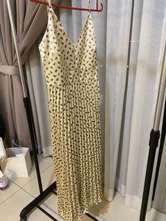 (Category: ) located in . Submitted by thriftying (Listing ID 1216348754, Image 1). Description: .