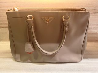 （分類：）位於 。 由 LuckyDeal88 提交（商品編號 1216395152，圖片 1）。簡介： 。
