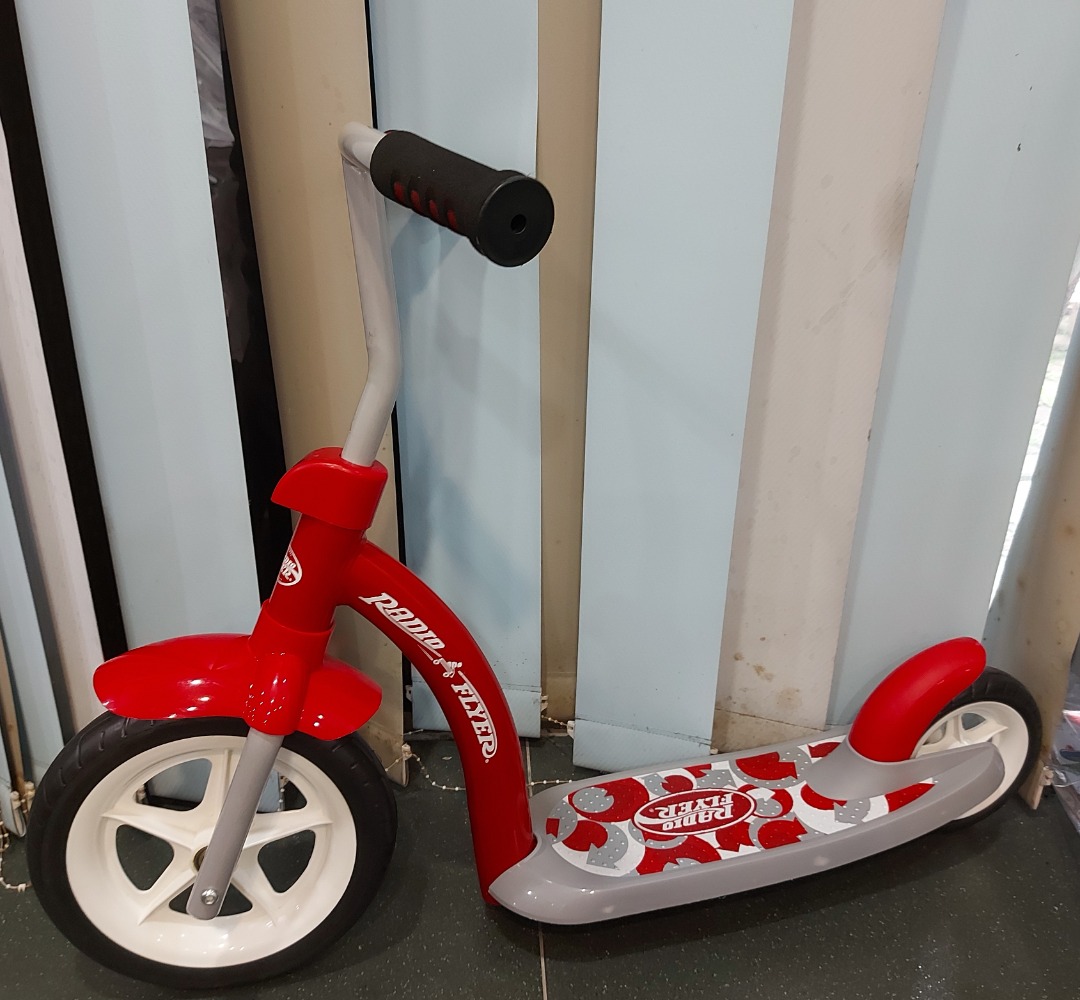 Radio flyer rocket scooter 2025