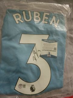 Julian Alvarez Signed Manchester City Jersey BAS Argentina BAS Beckett  Hologram