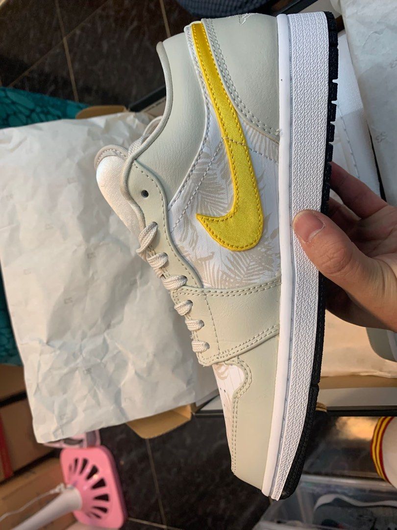Sell nike air jordan 1 low Palm Tree us7, 男裝, 鞋, 波鞋 Carousell