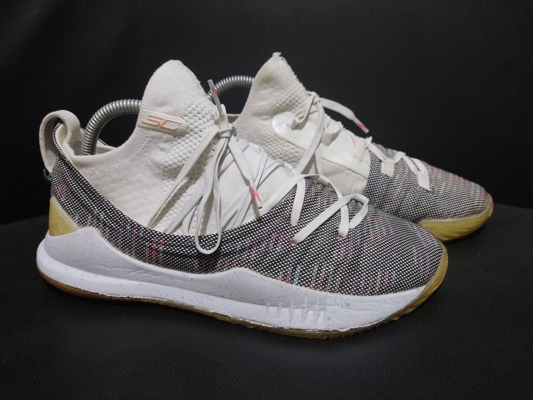 Sepatu basket outlet curry 5