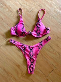 (Category: ) located in . Submitted by juniebels (Listing ID 1216398820, Image 1). Description: .