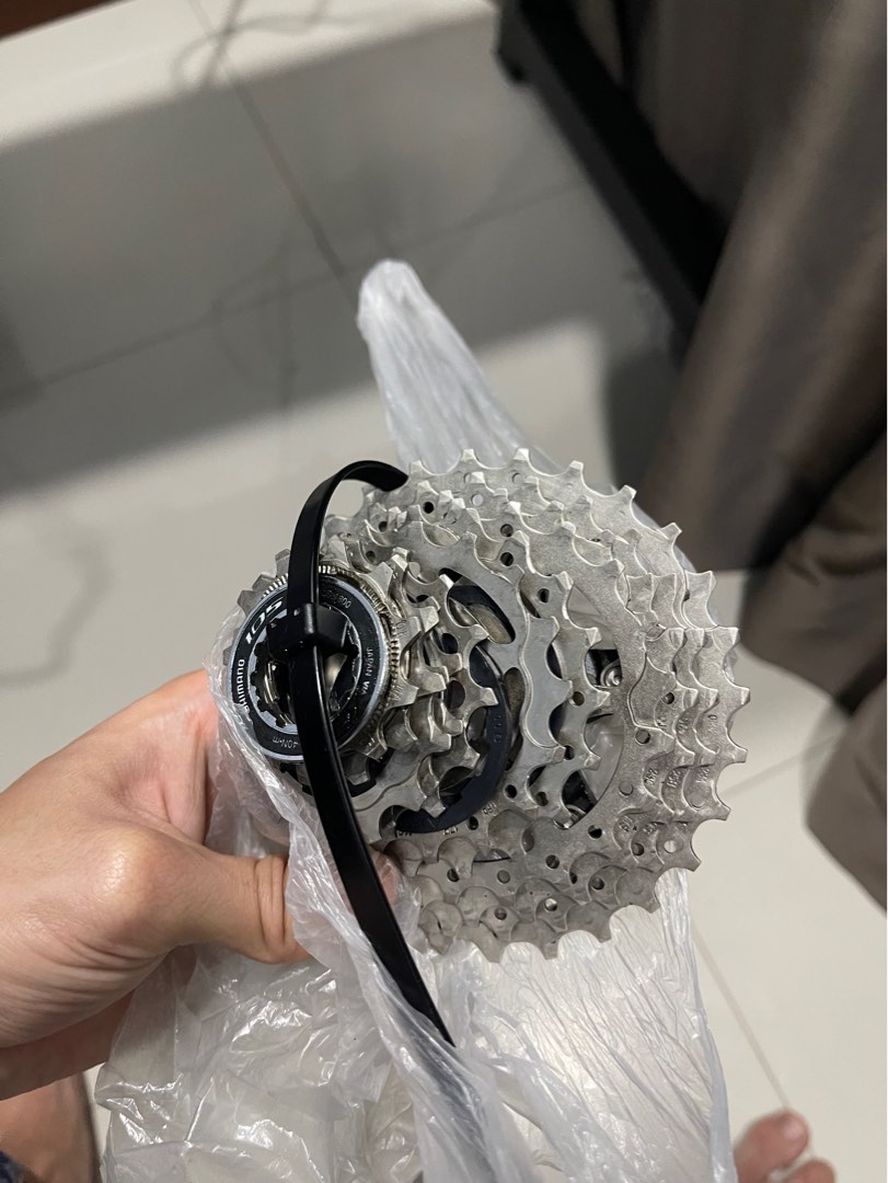 Shimano 105 cassette 11-28, Sports Equipment, Bicycles & Parts, Parts ...