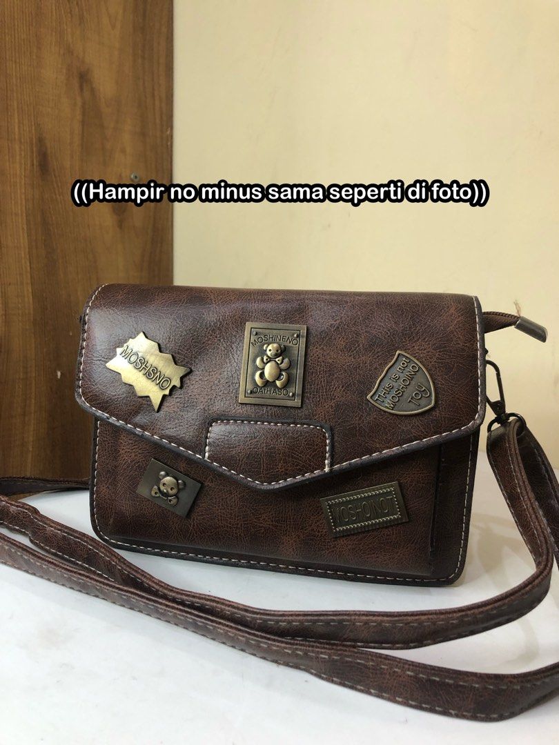 Tas moschino discount sling bag