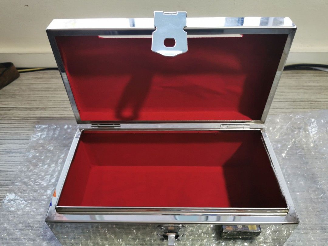 Portable Stainless Steel money box / Cash box with Slot (free lock