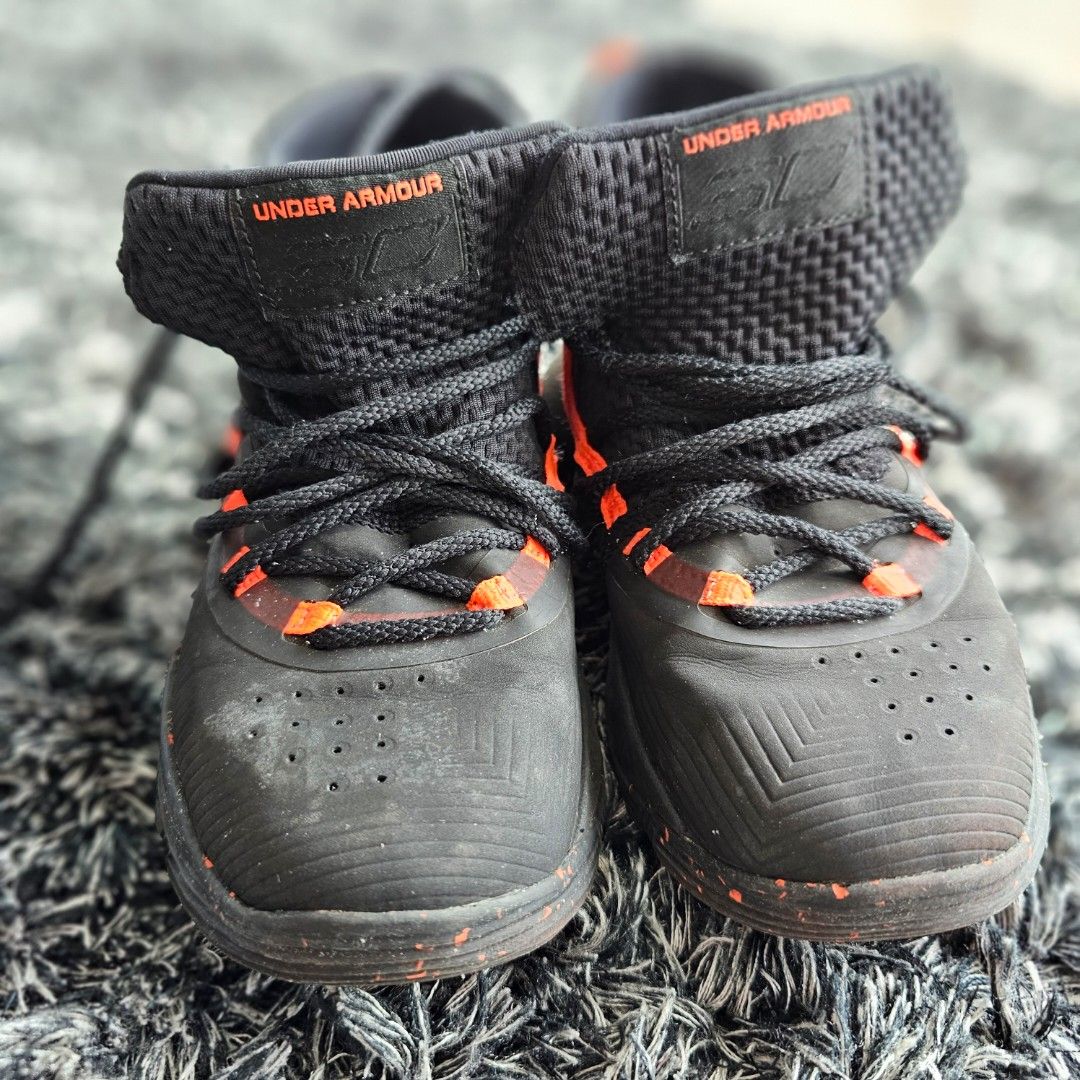 Stephen curry online shoes grey kids