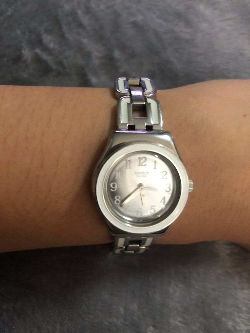 Swatch Irony Lady WHITE CHaIN Watch (Category: Women's Watches) located in Quezon City. Submitted by dmx01 (Listing ID 1216364240, Image 1). Description: Swatch Irony Lady WHITE CHaIN - White Stainless Steel Strap Watch Movement Type: Quartz Dial Size: 25mm Water Resistance: 30m Dial Glass: Hesalite Crystal Model: YSS254G In Good Condition Where is as is.
