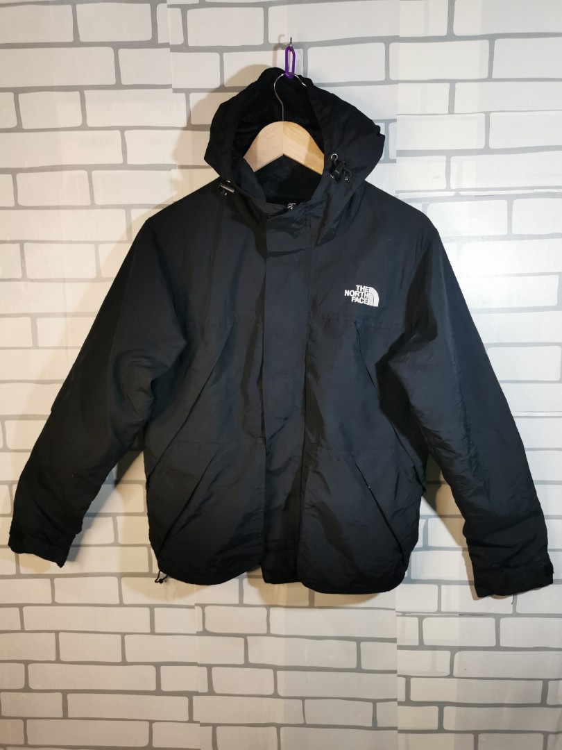 THE NORTH FACE WINDBREAKER on Carousell