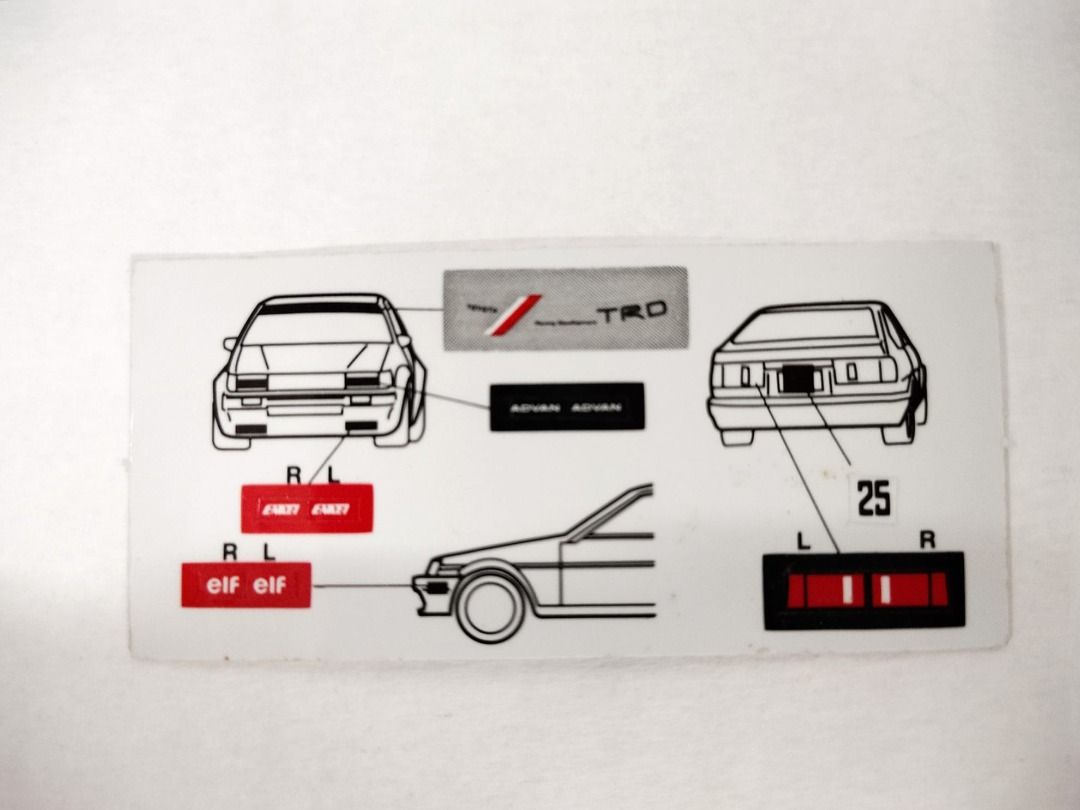 TOMICA 1:64 scale BLACK / RED ADVAN TOYOTA AE86 COROLLA LEVIN RACE