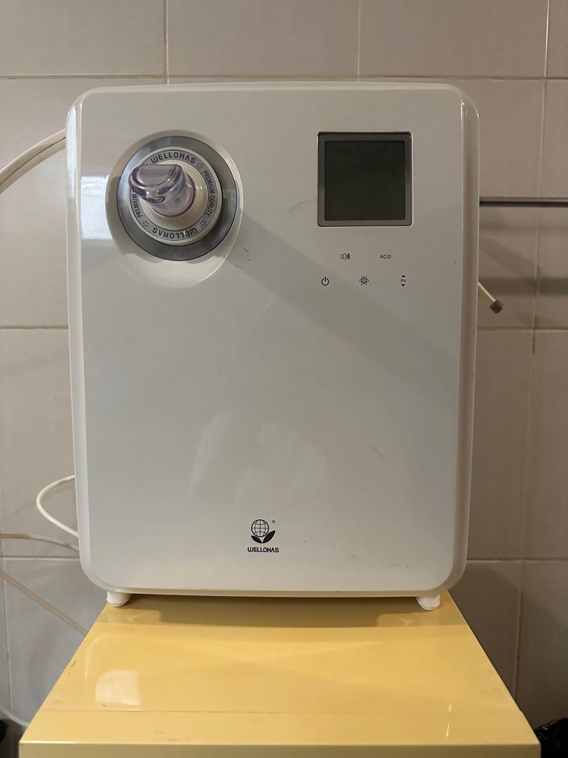 Water dispensers alkaline (Category: Other Kitchenware & Tableware) located in Quezon City. Submitted by FGRMG (Listing ID 1216330258, Image 3). Description: Alkaline water dispenser hot and cold .