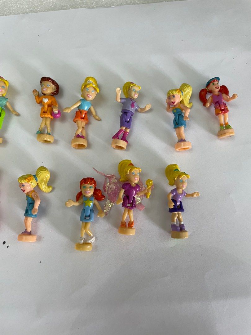 Polly pocket magnetic dolls 2025