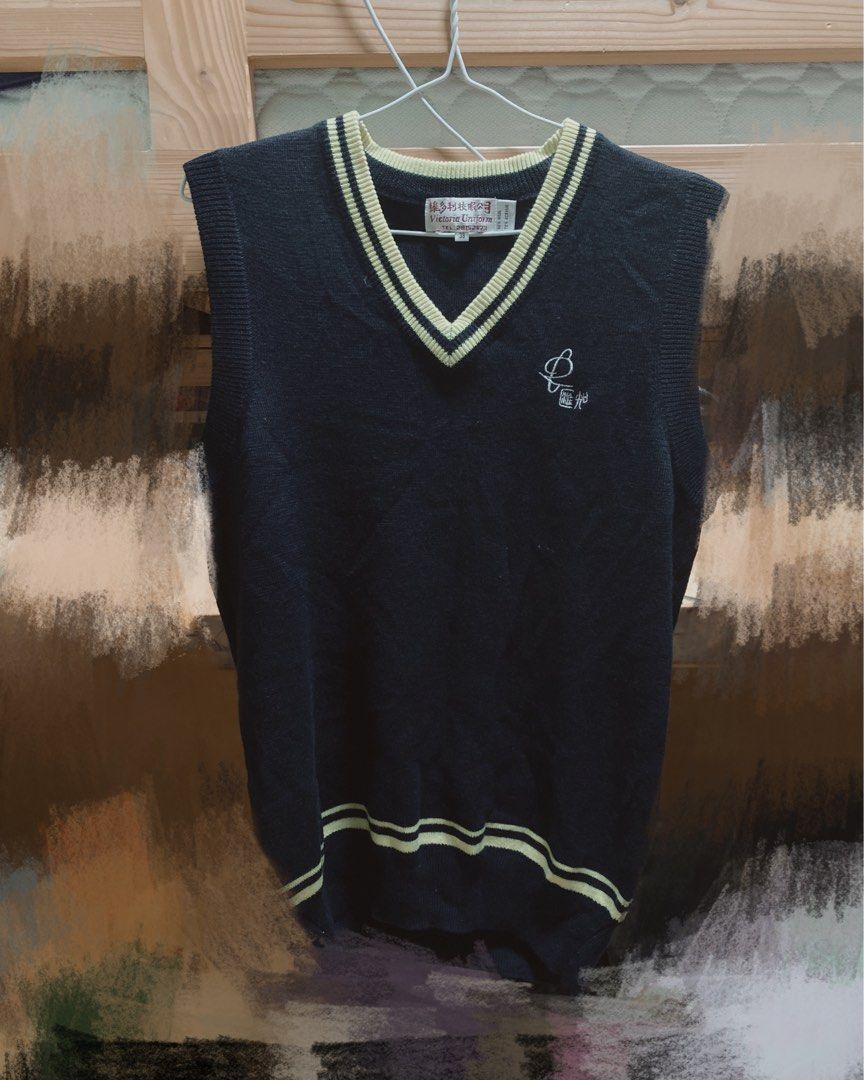 萬鈞匯知中學大碼校服38冬季毛衣冷背心, 女裝, 上衣, 背心- Carousell