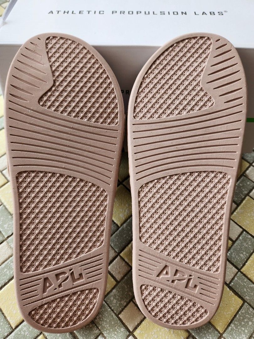 Apl online women's slippers