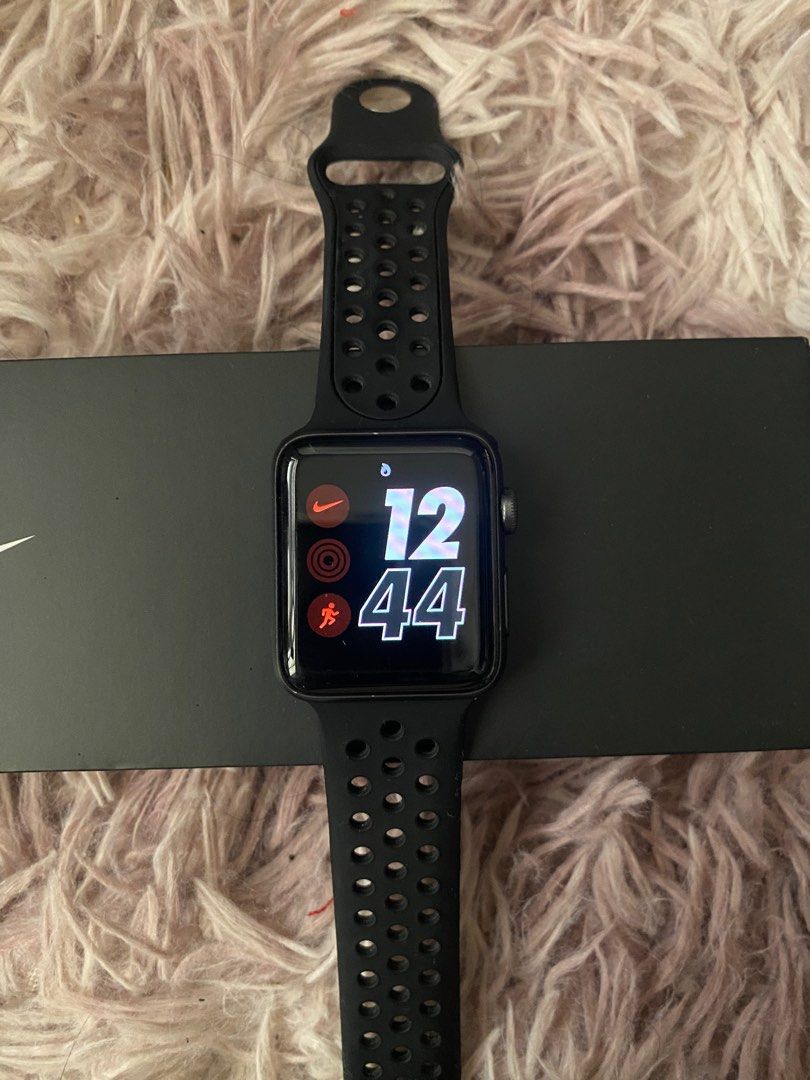 Apple Watch S3 nike edition 42mm gps Mobile Phones Gadgets