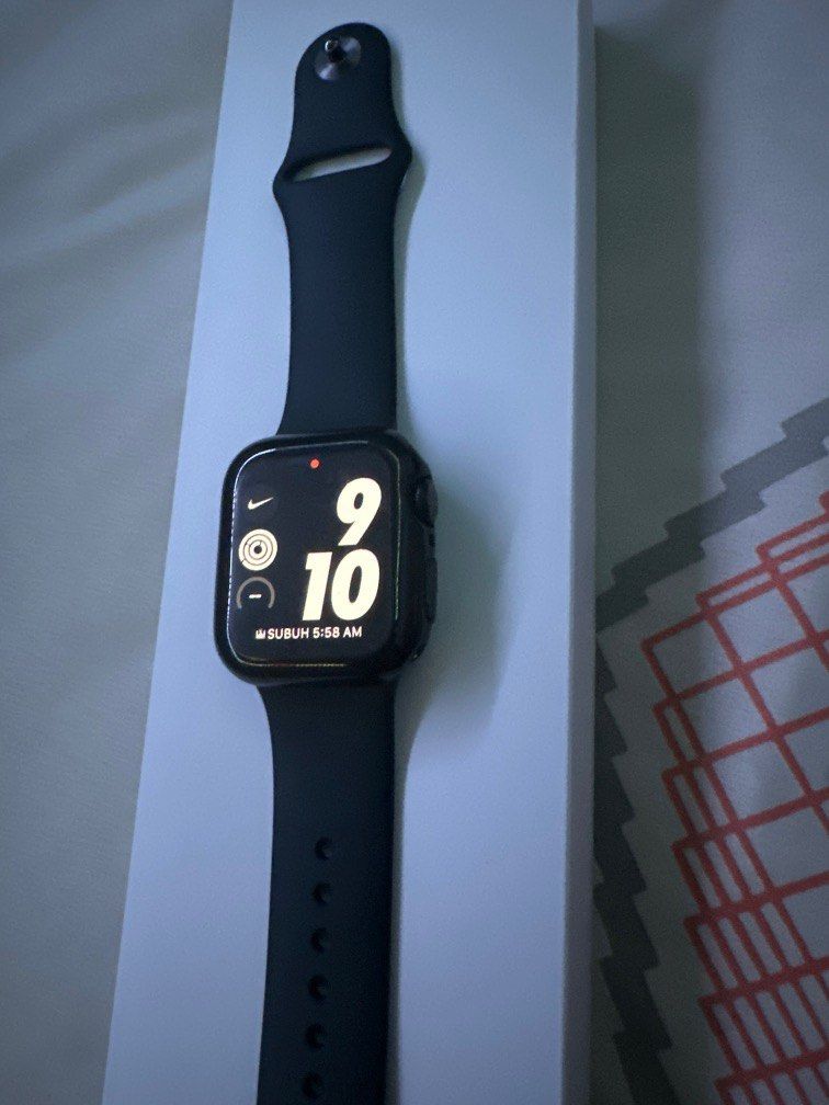 専門に取り扱う店 Apple Watch SE2 40mm GPS+Cellular ミッドナイト 家電・スマホ・カメラ 