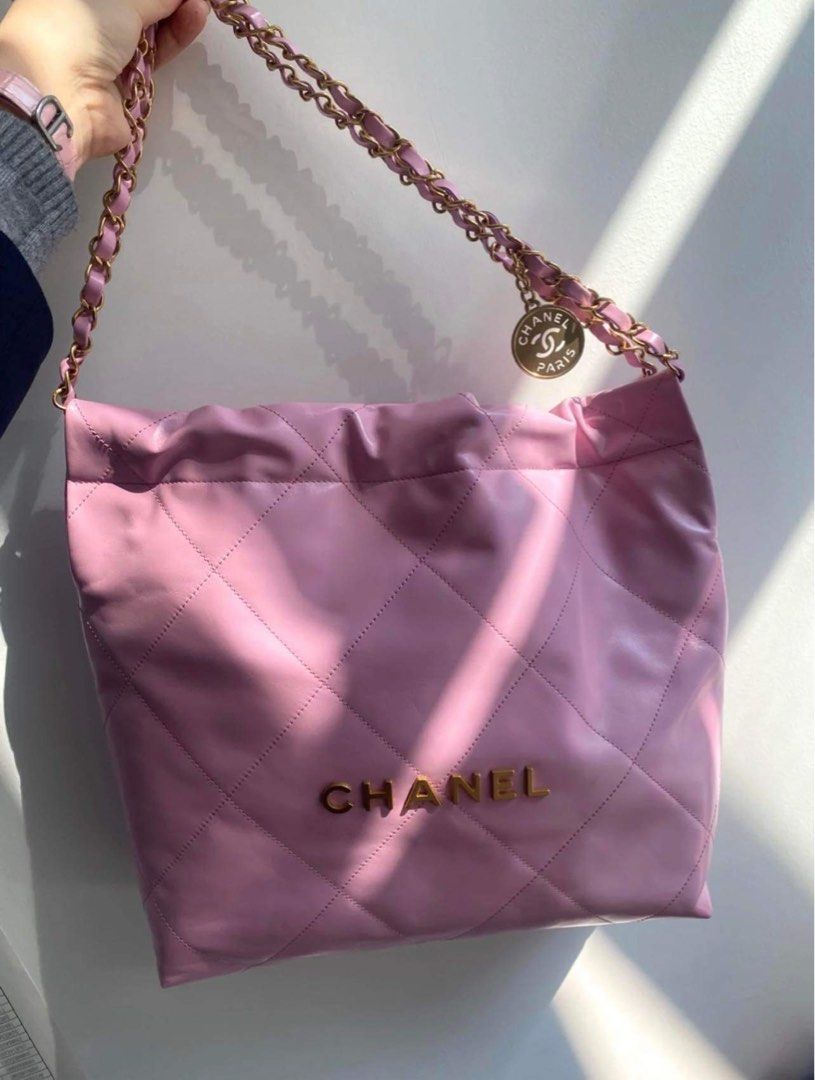 Chanel 22k hobo bag pink, 名牌, 手袋及銀包- Carousell