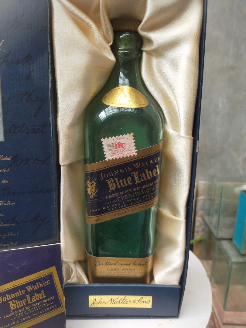 Botol bekas Johnnie Walker Blue label scotch whisky, Antik ...