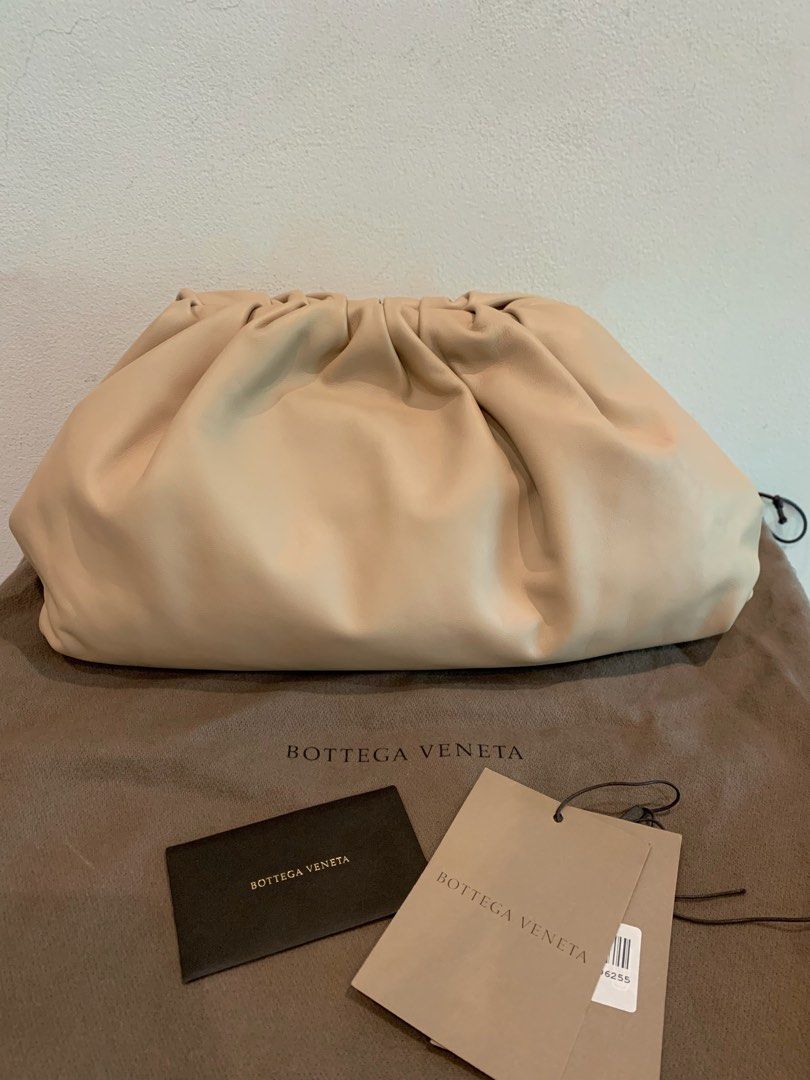Bottega Veneta Pouch (Category: Luxury Bags & Wallets) located in Quezon City. Submitted by glc89 (Listing ID 1216473853, Image 1). Description: Color: Nude Used once only Retails for $3,200.