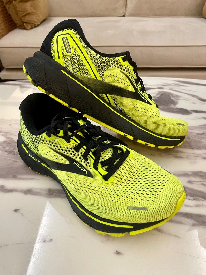 Brooks ghost size 7.5 top