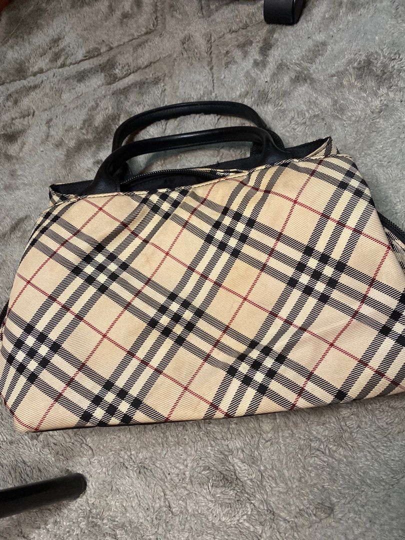 Burberry Lunch Bag style, Luxury, Bags & Wallets on Carousell