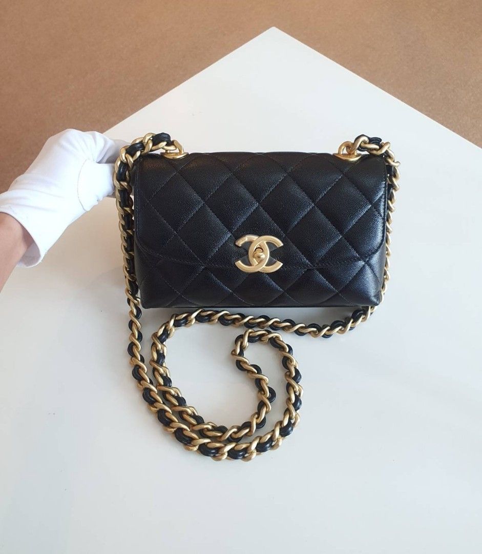 chanel flap bag with metal plate