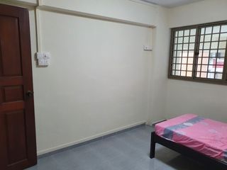 Common room available for one person in serangoon north ave1