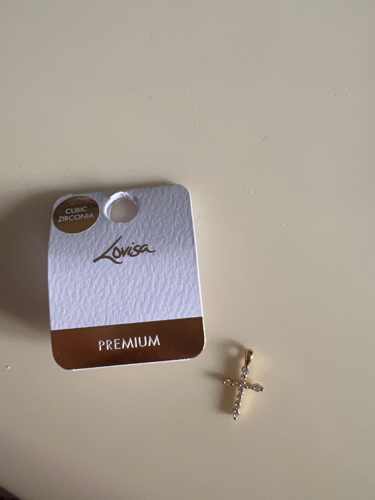 Lovisa store cross necklace