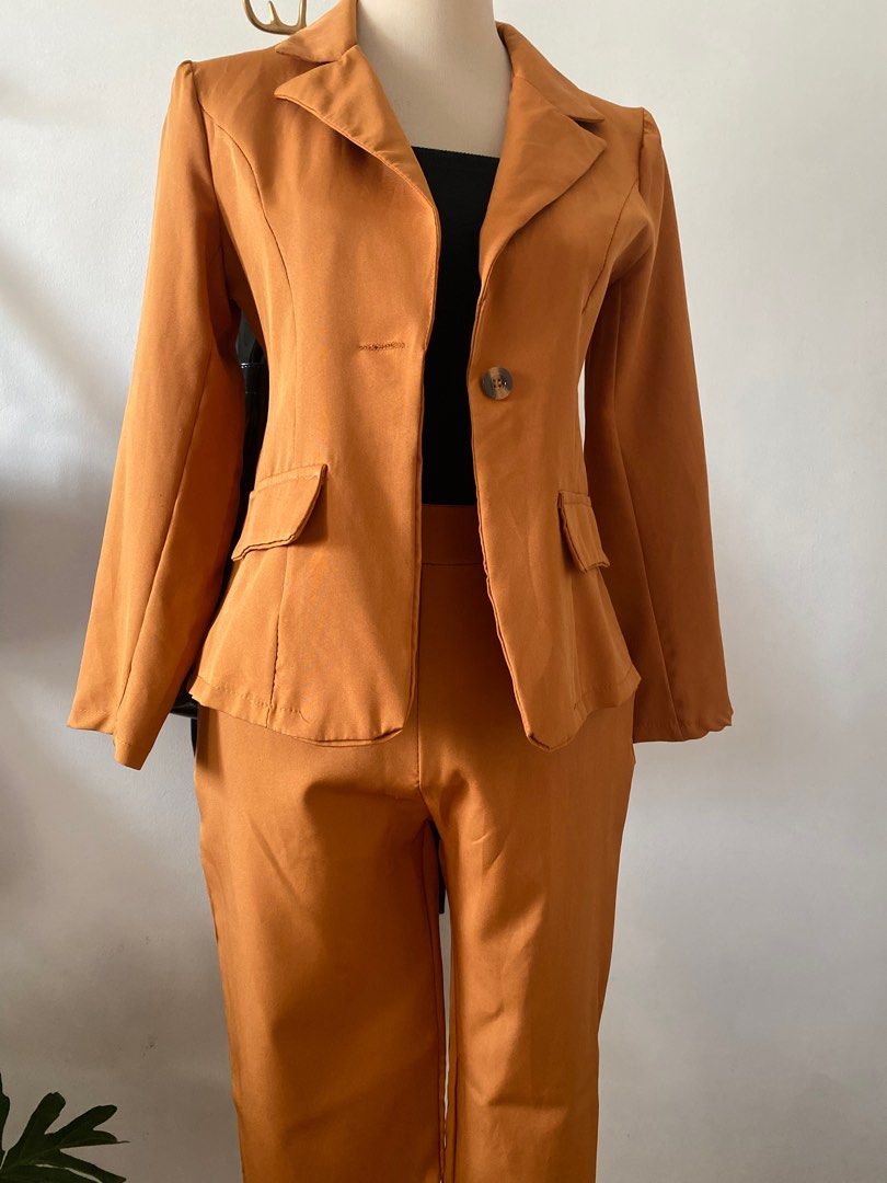 Eunice Blazer & Pants Set (Category: Sets or Coordinates) located in Malolos. Submitted by beasarchive (Listing ID 1216478852, Image 3). Description: EUNICE Blazer & Pants Set ✿ used only once ✿ fits small to medium frames ✿ black tube NOT included! 📩 MOP: GCash || Chinabank 📦 via: J&T Express 🫱🏼‍🫲🏽 meet-up: Starbucks, Tikay, Malolos, Bulacan .
