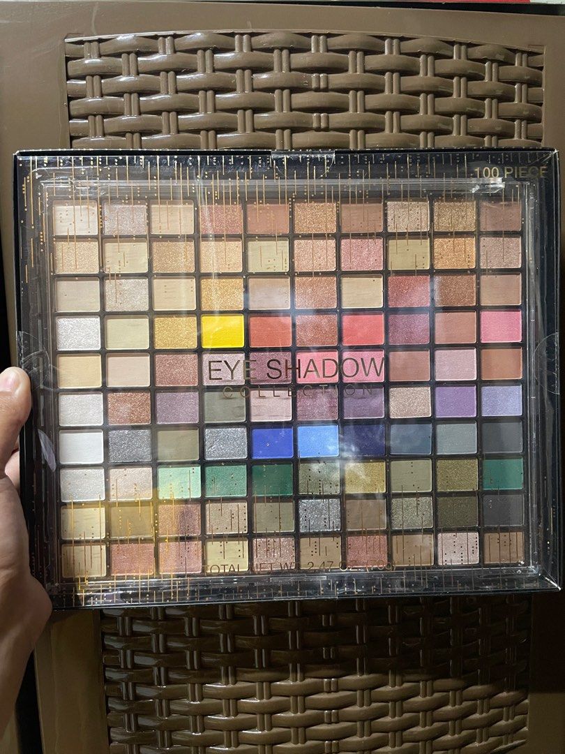 Eyeshadow Palette (Category: Makeup) located in Quezon City. Submitted by elleshops (Listing ID 1216540023, Image 1). Description: Brand new sealed Bought from walmart.