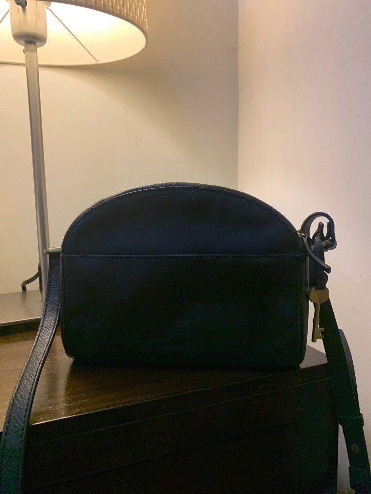 Fossil chelsea on sale crossbody black