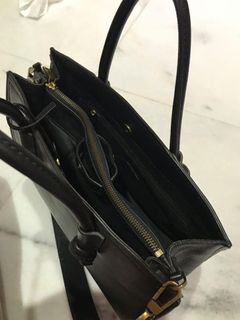 (Category: ) located in . Submitted by ieqaohpreloved (Listing ID 1216468166, Image 1). Description: .
