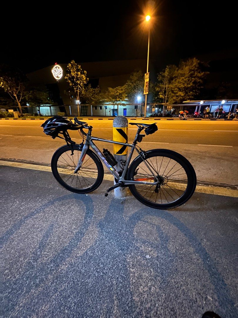 Fuji 52cm road bike outlet