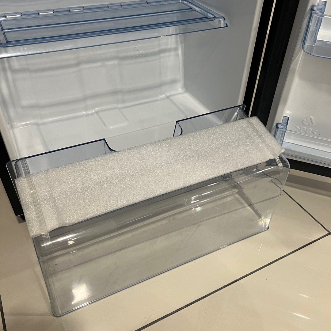 Hisense Single Door 170L Refrigerator (RR196D4ABM) All Black Fridge