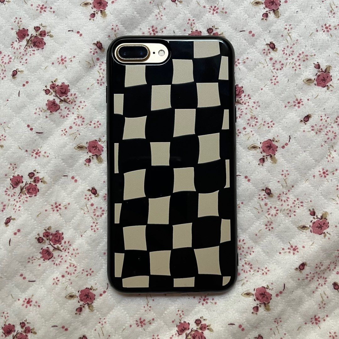 iphone 7 plus 256 gb (Category: Cases & Sleeves) located in Tayug. Submitted by liora.finds (Listing ID 1216525331, Image 1). Description: ❗️ it’s still AVAILABLE unless it’s marked as sold ❗️ 🌷 iPhone 7 Plus 📥 256 gb 🔋battery health 83% 🔍minor flaws (scratches in the corner of back camera) ✅ its still working well ❗️no hidden damage 🔌 adapter and cable wire is not included 💁‍♀️lady owned 🎁 with free cases ✋no meet up please 📍Location: Pa