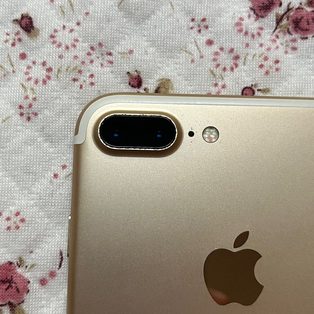 iphone 7 plus 256 gb (Category: Cases & Sleeves) located in Tayug. Submitted by liora.finds (Listing ID 1216525331, Image 3). Description: ❗️ it’s still AVAILABLE unless it’s marked as sold ❗️ 🌷 iPhone 7 Plus 📥 256 gb 🔋battery health 83% 🔍minor flaws (scratches in the corner of back camera) ✅ its still working well ❗️no hidden damage 🔌 adapter and cable wire is not included 💁‍♀️lady owned 🎁 with free cases ✋no meet up please 📍Location: Pa
