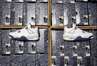Jordan 4 Midnite Navy