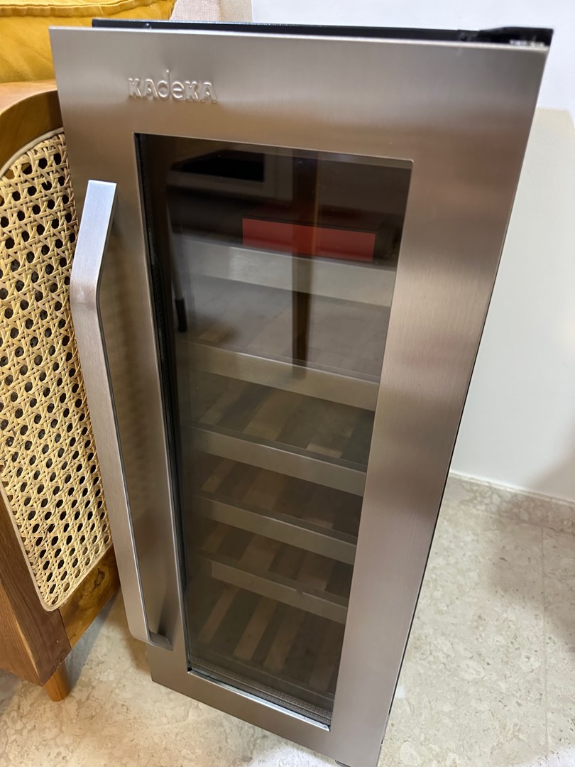 Kadeka KA24WR Wine Chiller, TV & Home Appliances, Kitchen Appliances