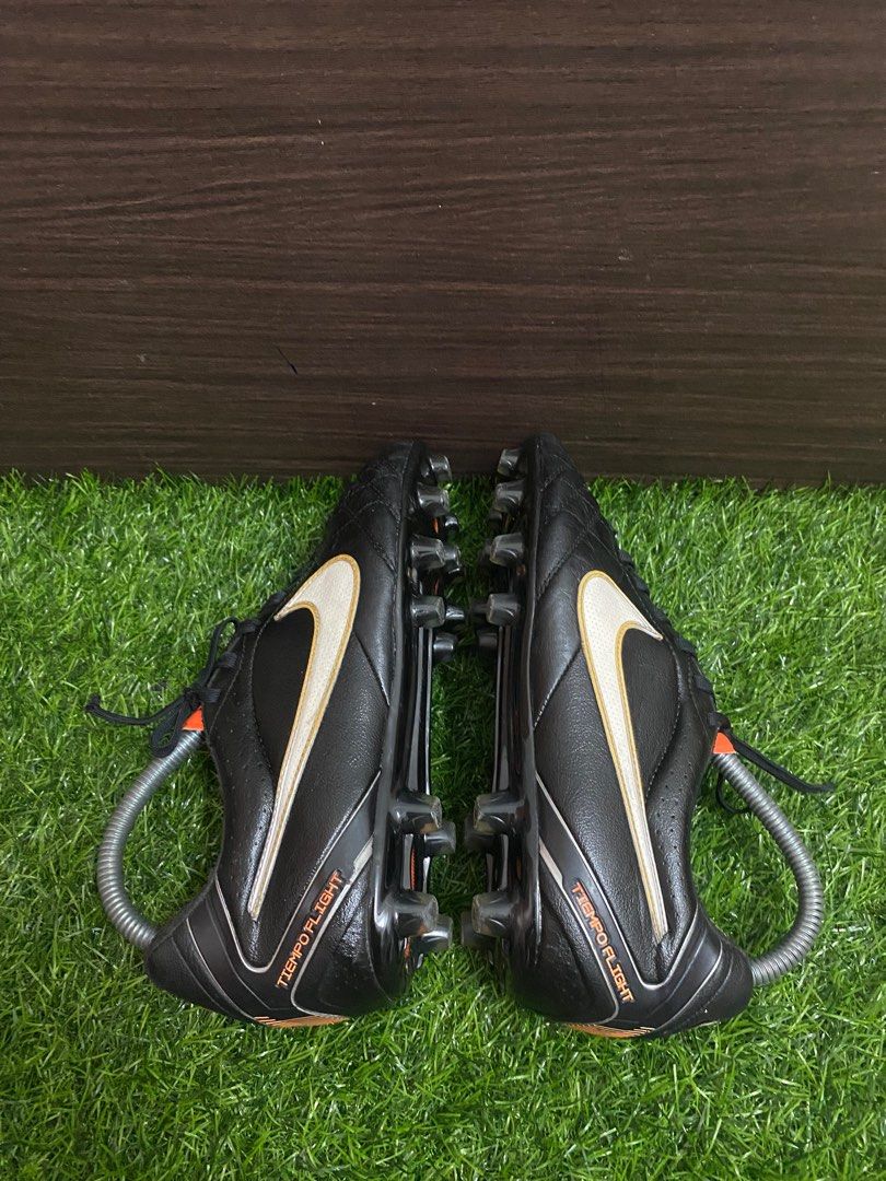 Nike 2025 tiempo flight