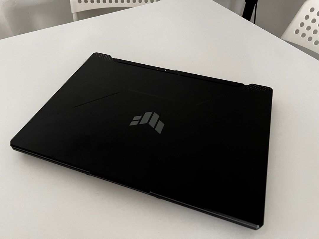 LAPTOP GAMING EDITING RYZEN 7 / RTX 3050/ 16GB RAM/ 512GB SSD