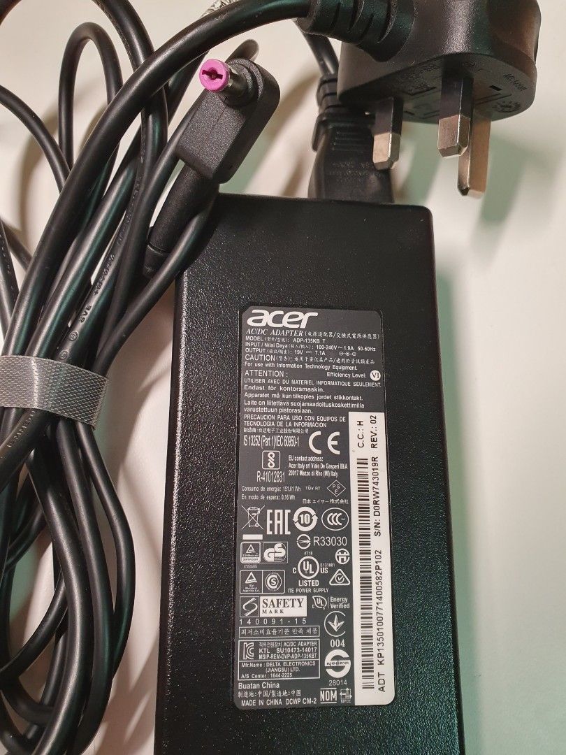 Lenovo laptop adaptor, Computers & Tech, Parts & Accessories, Cables ...