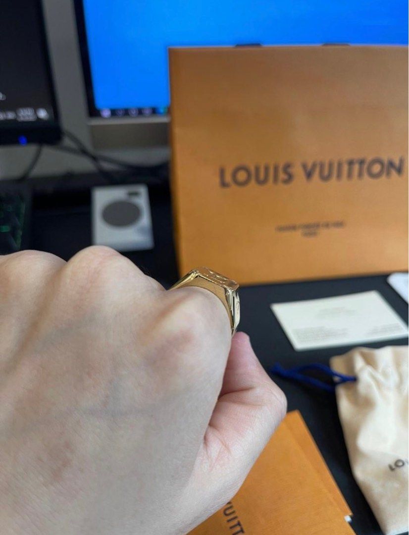LOUIS VUITTON Signet Ring Monogram Size L Metal Gold M80191 Retail