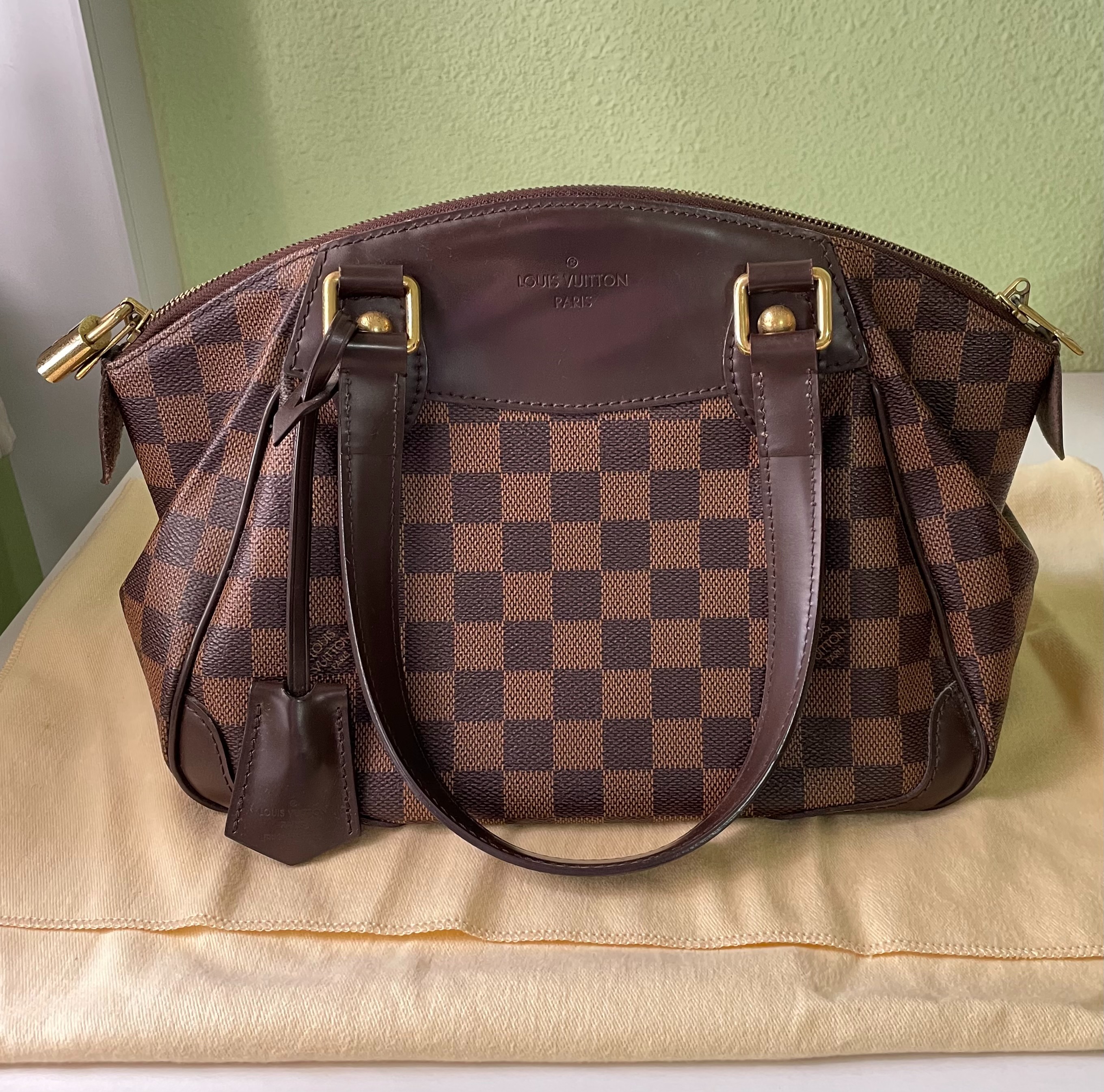 LV Damier Ebene Verona PM, Luxury, Bags & Wallets on Carousell